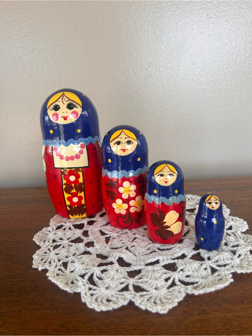 Hand-Painted Red & Blue Russian Nesting Dolls – Set of 4